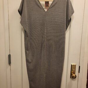 Open front and back V shape dress